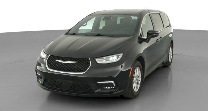 Thumbnail: 2023 Chrysler Pacifica - 1
