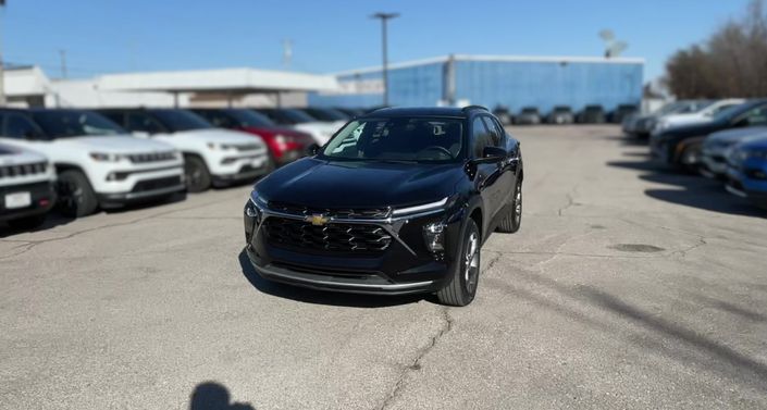 Thumbnail: 2025 Chevrolet Trax - 1