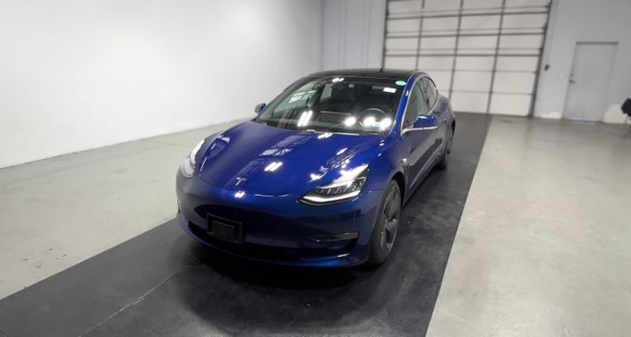 Thumbnail: 2020 Tesla Model 3 - 1