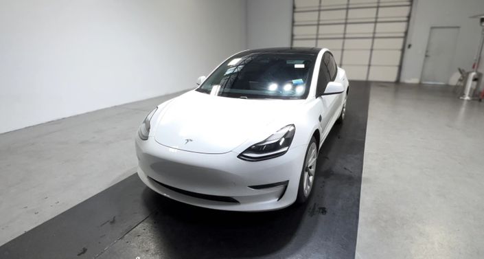 Thumbnail: 2021 Tesla Model 3 - 1