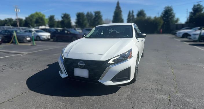 Thumbnail: 2025 Nissan Altima - 1