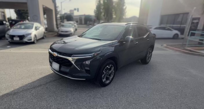 Thumbnail: 2025 Chevrolet Trax - 1