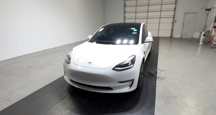 Thumbnail: 2021 Tesla Model 3 - 1