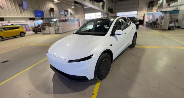 Thumbnail: 2026 Tesla Model Y - 1