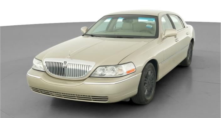 2010 Lincoln Town Car Signature Limited -
                  Concord, NC