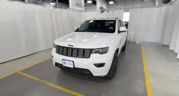 Thumbnail: 2017 Jeep Grand Cherokee - 1