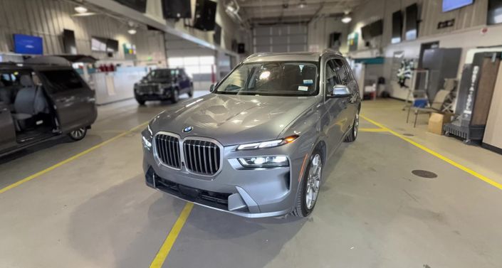 Thumbnail: 2025 BMW X7 - 1