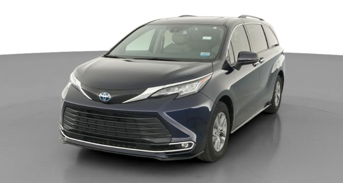 Thumbnail: 2022 Toyota Sienna - 1