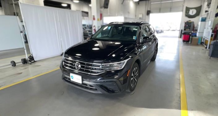 Thumbnail: 2023 Volkswagen Tiguan - 1
