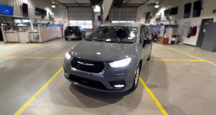 Thumbnail: 2024 Chrysler Pacifica - 1