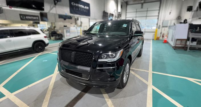 Thumbnail: 2024 Lincoln Navigator - 1