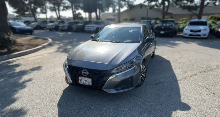 Thumbnail: 2025 Nissan Altima - 1