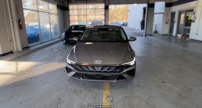 Thumbnail: 2025 Hyundai Elantra - 1