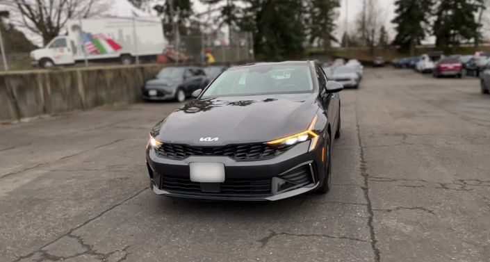 Thumbnail: 2025 Kia K5 - 1