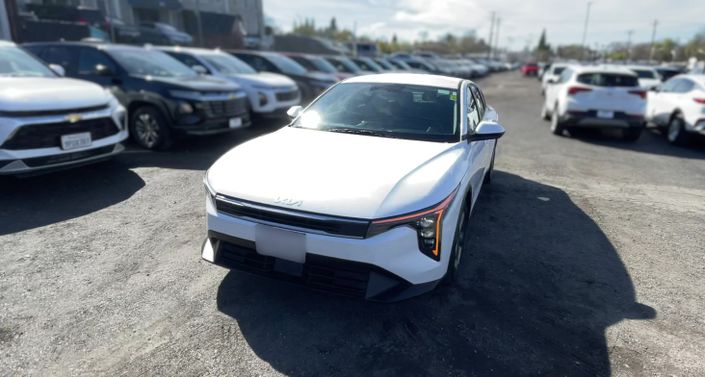 Thumbnail: 2025 Kia K4 - 1