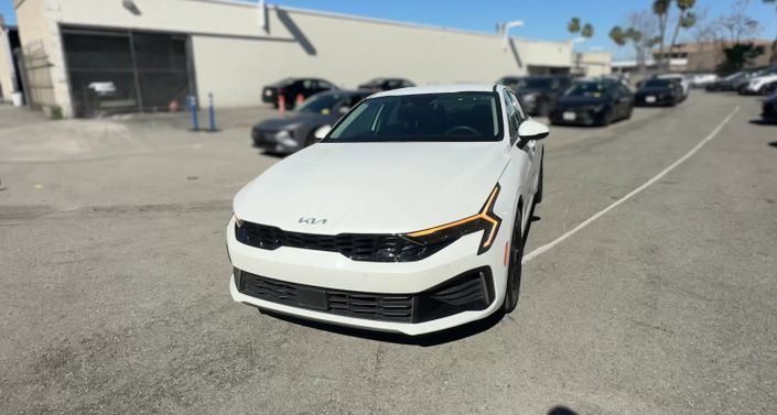 Thumbnail: 2025 Kia K5 - 1