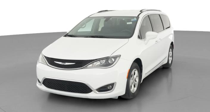 Thumbnail: 2017 Chrysler Pacifica - 1