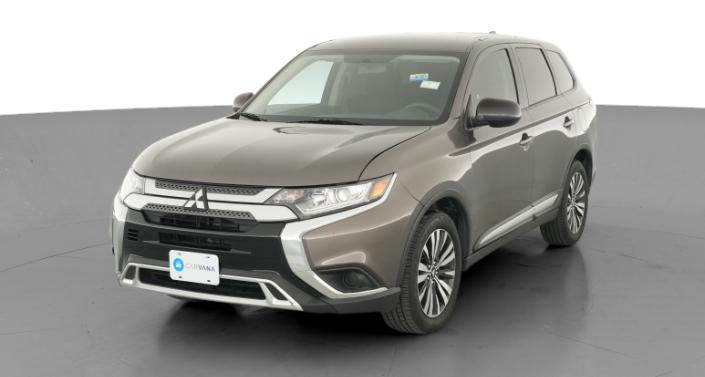 Thumbnail: 2020 Mitsubishi Outlander - 1