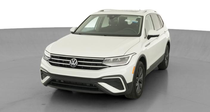Thumbnail: 2023 Volkswagen Tiguan - 1