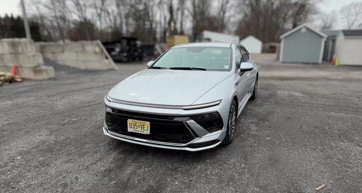 Thumbnail: 2025 Hyundai Sonata - 1