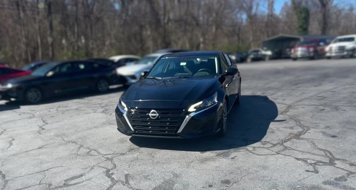 Thumbnail: 2025 Nissan Altima - 1