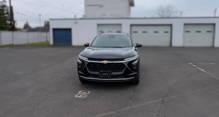 Thumbnail: 2025 Chevrolet Trax - 1