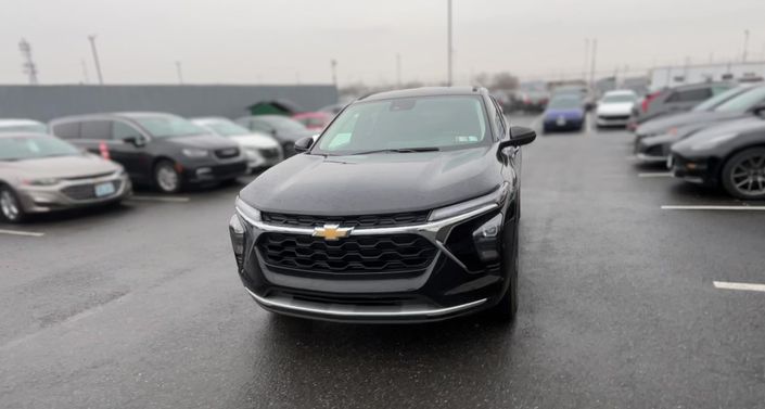 Thumbnail: 2025 Chevrolet Trax - 1