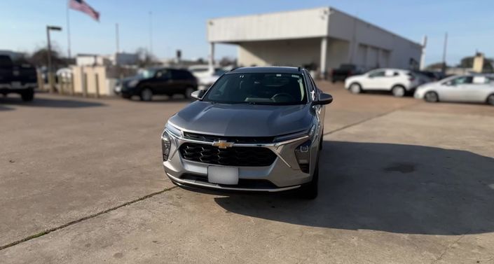 Thumbnail: 2025 Chevrolet Trax - 1