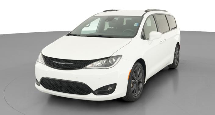 Thumbnail: 2019 Chrysler Pacifica - 1