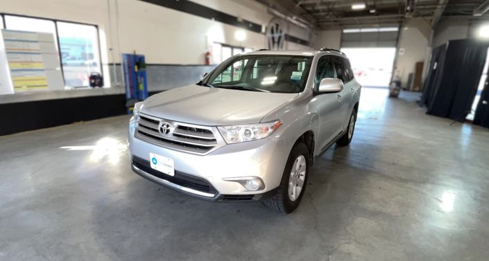Thumbnail: 2013 Toyota Highlander - 1