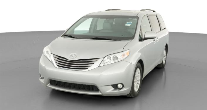 Thumbnail: 2015 Toyota Sienna - 1