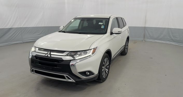 Thumbnail: 2020 Mitsubishi Outlander - 1