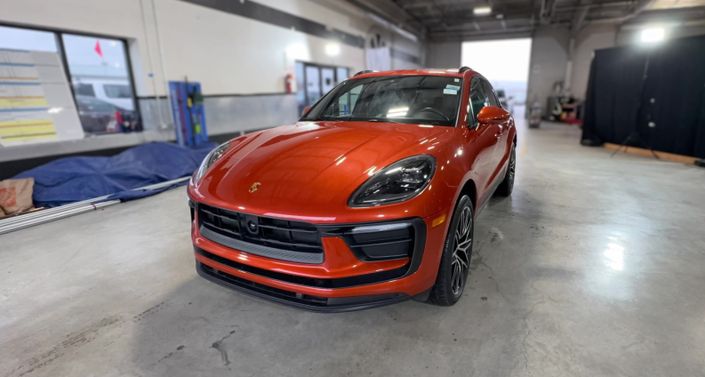 Thumbnail: 2023 Porsche Macan - 1