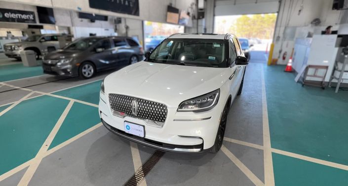 Thumbnail: 2022 Lincoln Aviator - 1