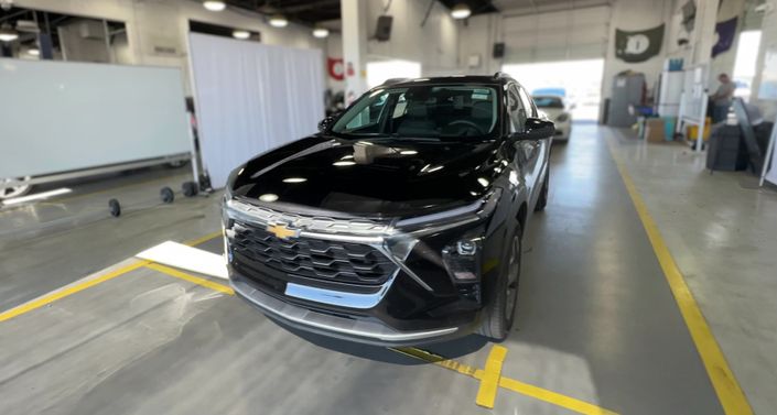 Thumbnail: 2025 Chevrolet Trax - 1