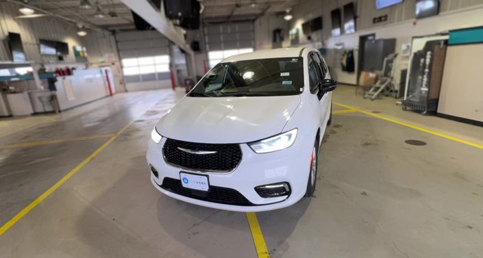 Thumbnail: 2024 Chrysler Pacifica - 1