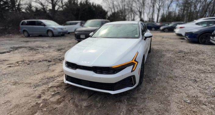 Thumbnail: 2025 Kia K5 - 1