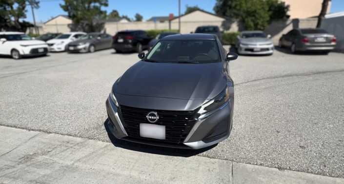 Thumbnail: 2025 Nissan Altima - 1