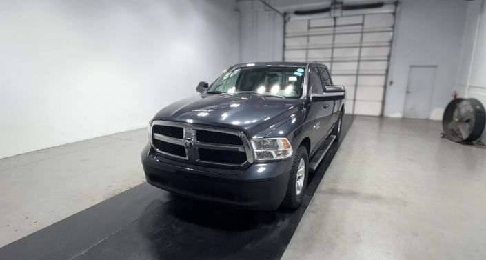 Thumbnail: 2020 RAM 1500 Classic - 1