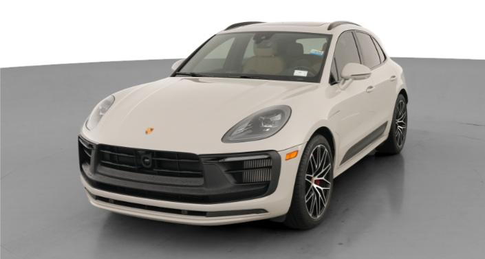Thumbnail: 2024 Porsche Macan - 1