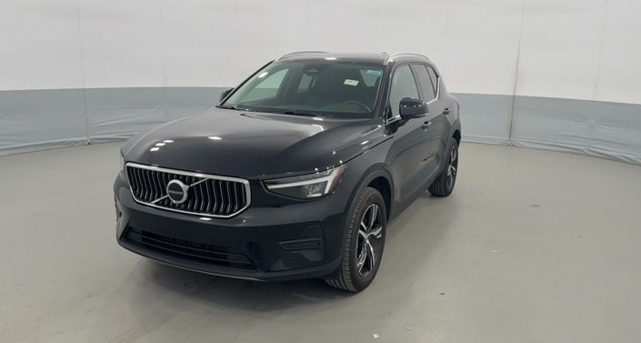 Thumbnail: 2025 Volvo XC40 - 1