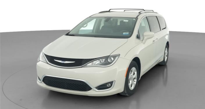 Thumbnail: 2017 Chrysler Pacifica - 1
