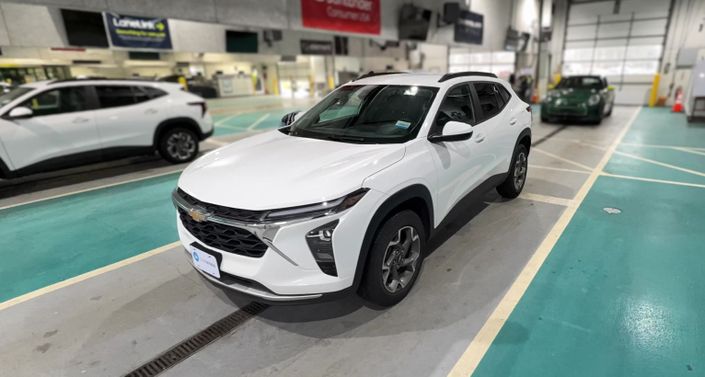 Thumbnail: 2025 Chevrolet Trax - 1