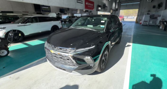 Thumbnail: 2025 Chevrolet Blazer - 1