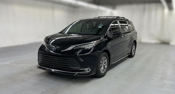 Thumbnail: 2023 Toyota Sienna - 1