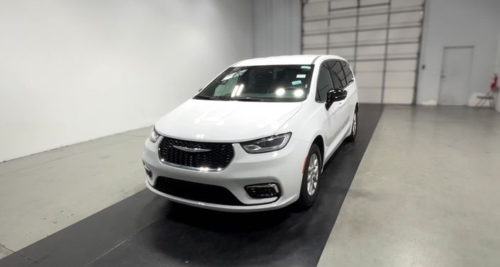 Thumbnail: 2025 Chrysler Pacifica - 1