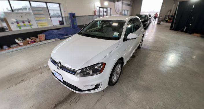 Thumbnail: 2016 Volkswagen e-Golf - 1