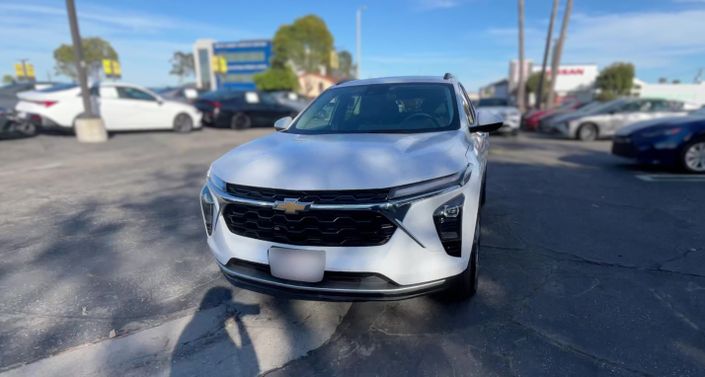 Thumbnail: 2025 Chevrolet Trax - 1