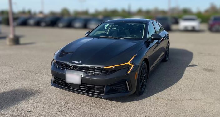Thumbnail: 2025 Kia K5 - 1
