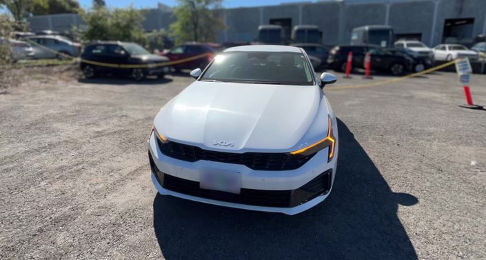 Thumbnail: 2025 Kia K5 - 1